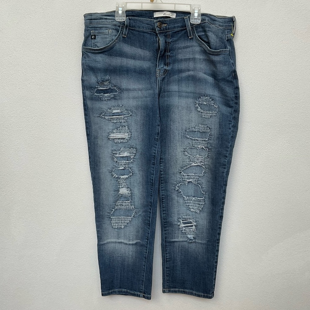 Kancan Low Rise Boyfriend Stretch Distressed Mid/Dark Wash Jeans Size 31